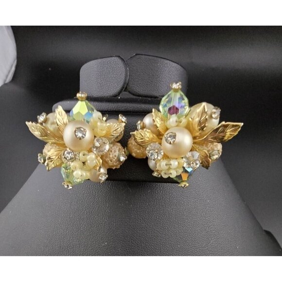 Vntg Vendome Gold-Tone Clip-On Earrings Faux Pearls & Aurora Borealis STUNNING - Picture 5 of 7